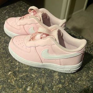 toddler girls Nike tennis shoes